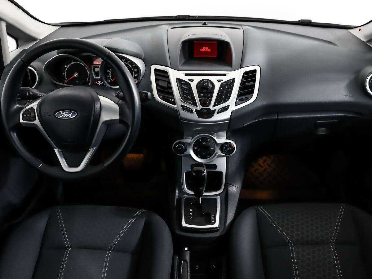 Ford Fiesta с пробегом — 2009 год. Фото: #10