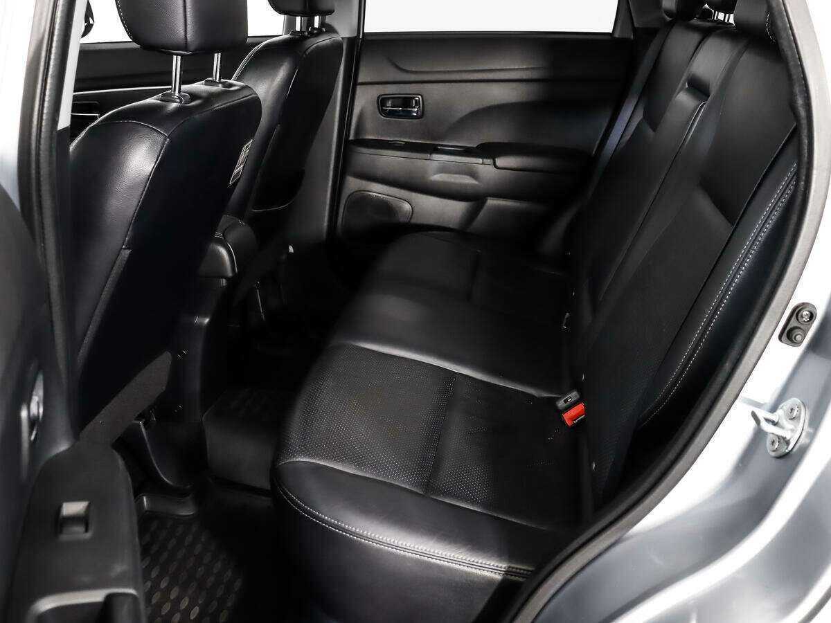 Mitsubishi ASX с пробегом — 2010 год. Фото: #7