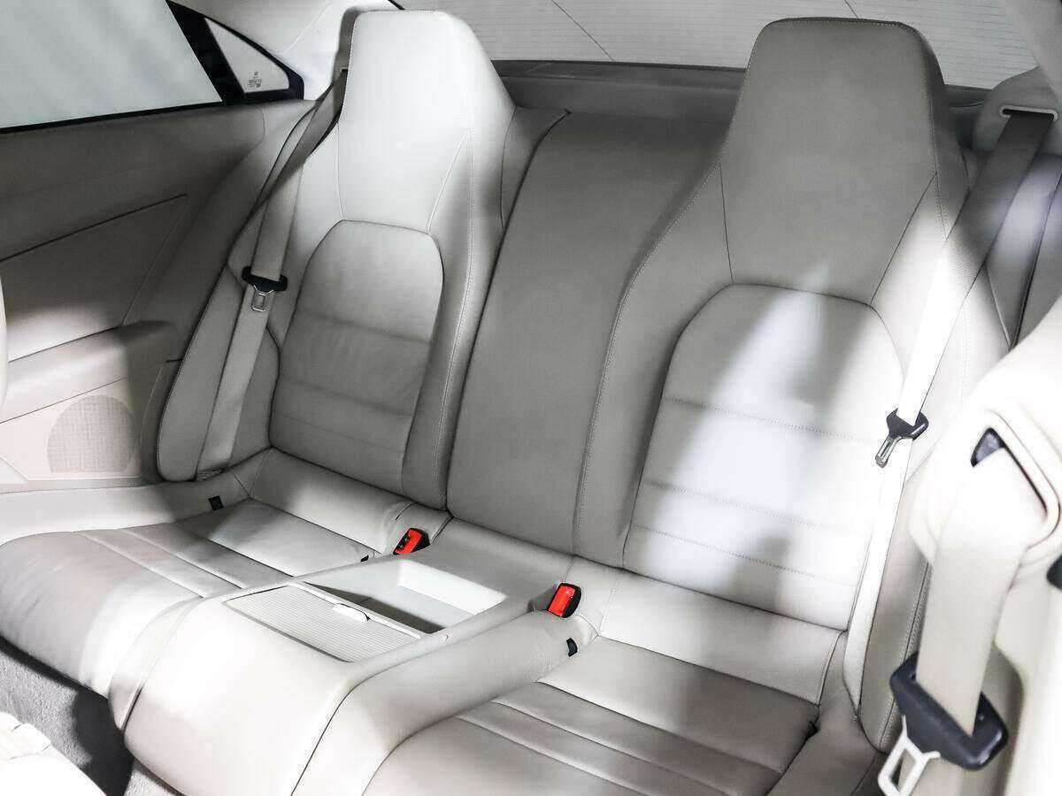 Mercedes-Benz E-Класс с пробегом — 2012 год. Фото: #11