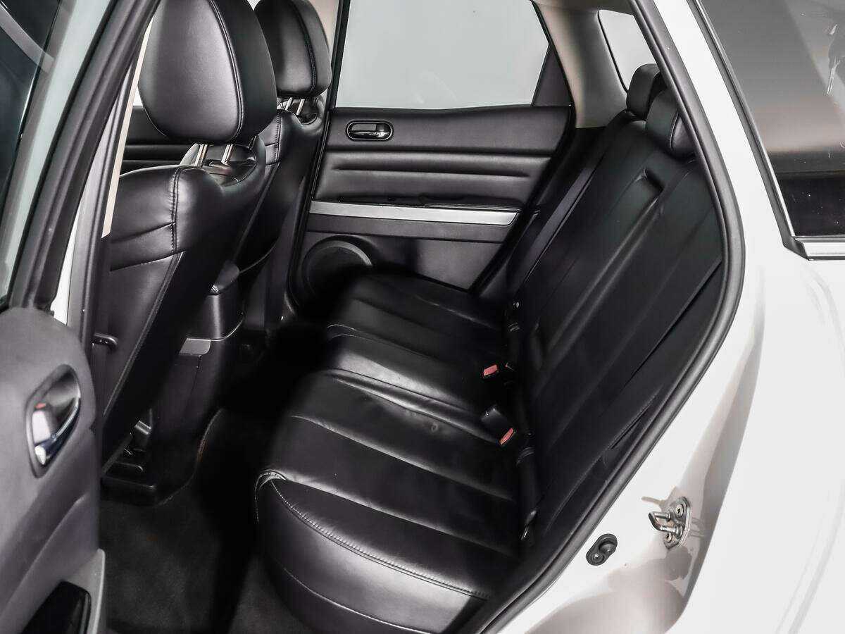 Mazda CX-7 с пробегом — 2011 год. Фото: #10