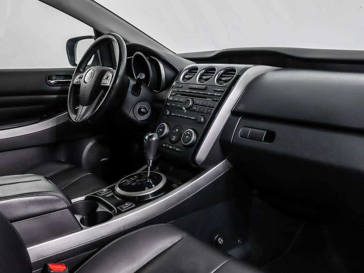 Mazda CX-7 с пробегом — 2011 год. Фото: #11