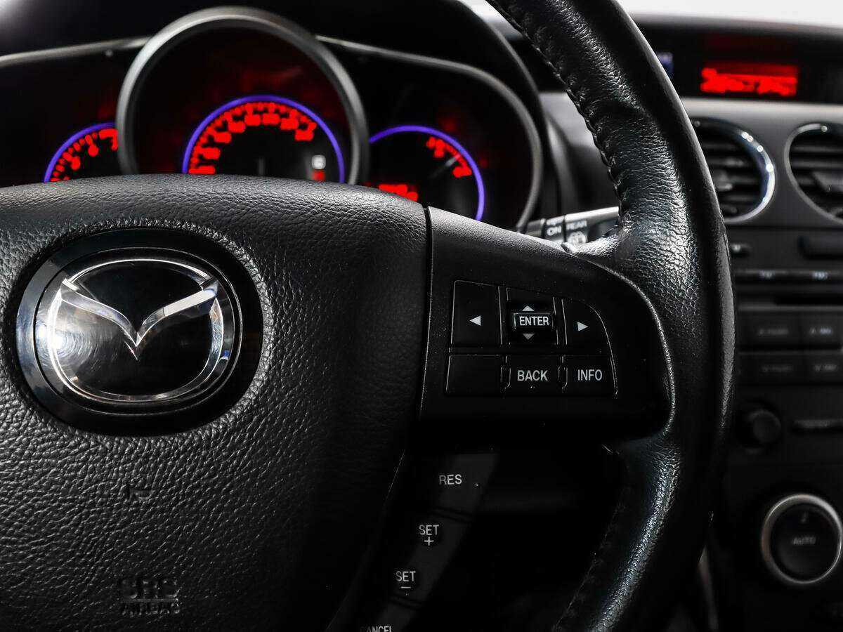 Mazda CX-7 с пробегом — 2011 год. Фото: #13