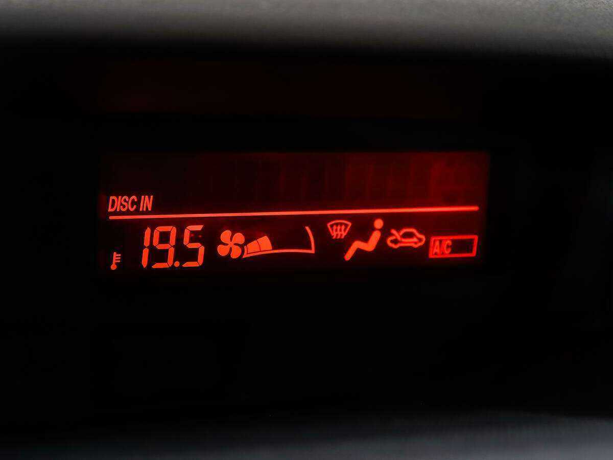 Mazda CX-7 с пробегом — 2011 год. Фото: #15