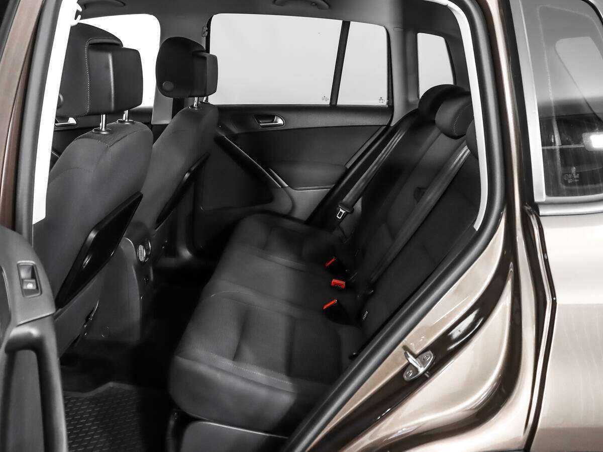 Volkswagen Tiguan с пробегом — 2014 год. Фото: #9