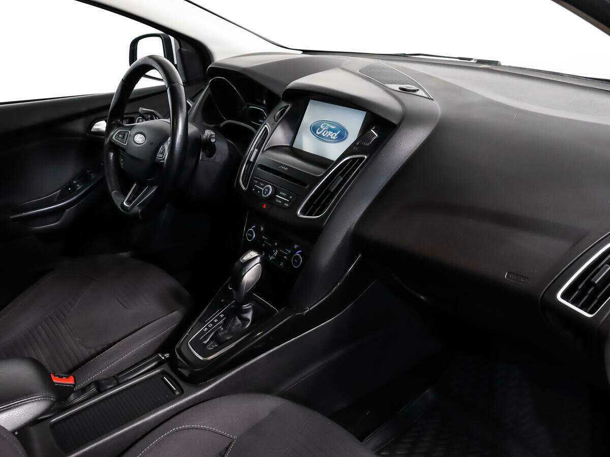 Ford Focus с пробегом — 2016 год. Фото: #11