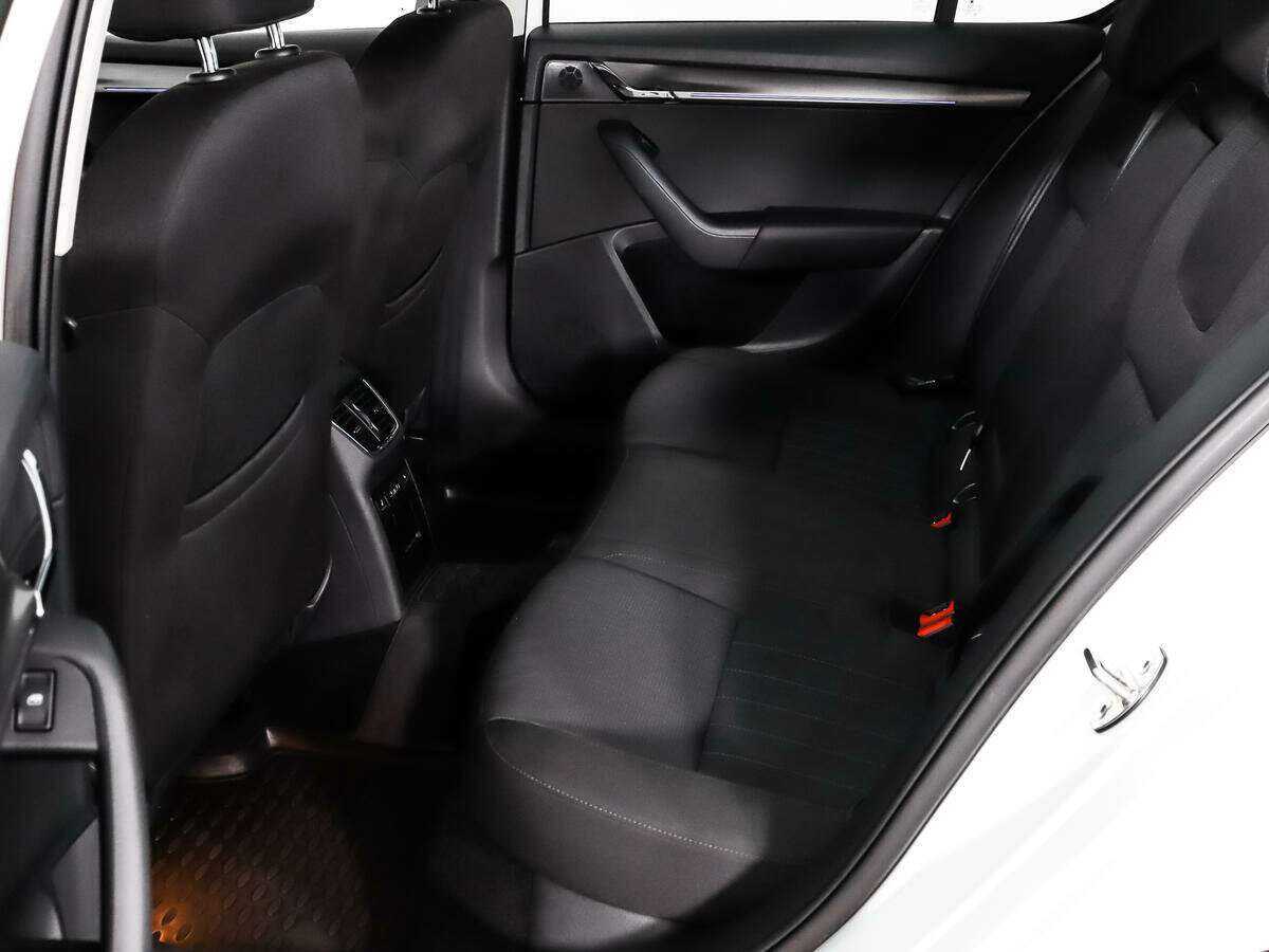 Skoda Octavia с пробегом — 2018 год. Фото: #9