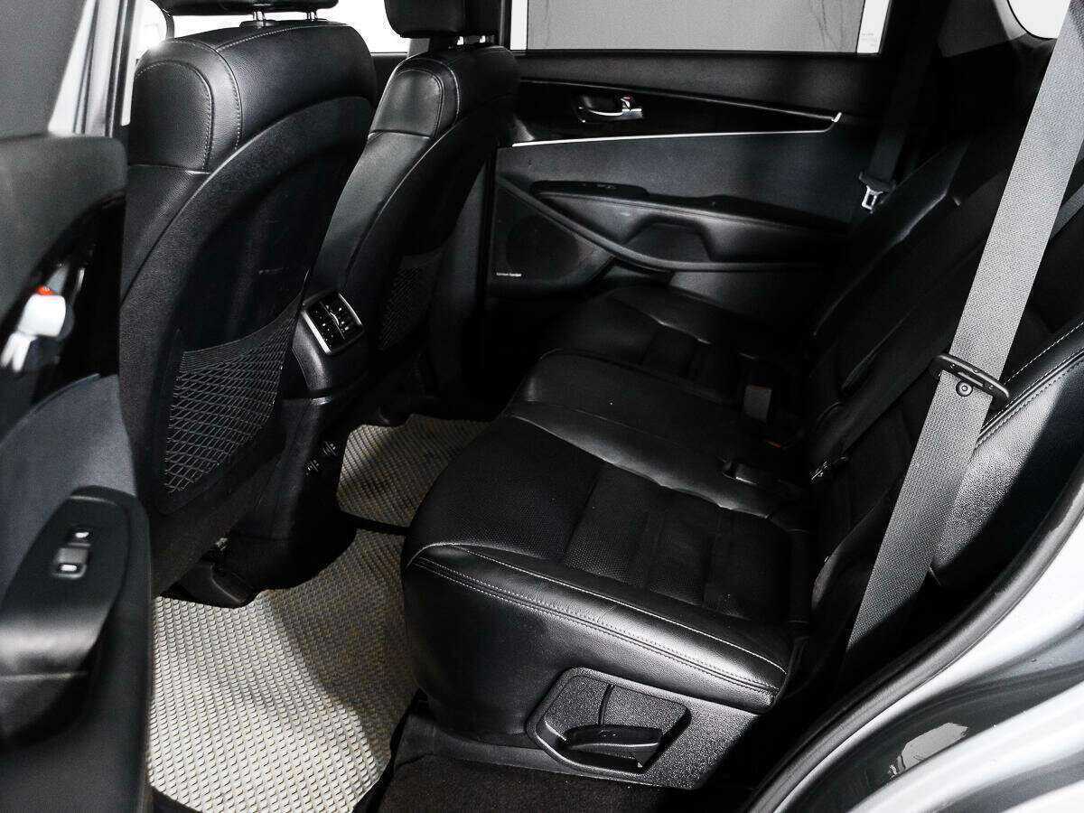 Kia Sorento с пробегом — 2018 год. Фото: #9