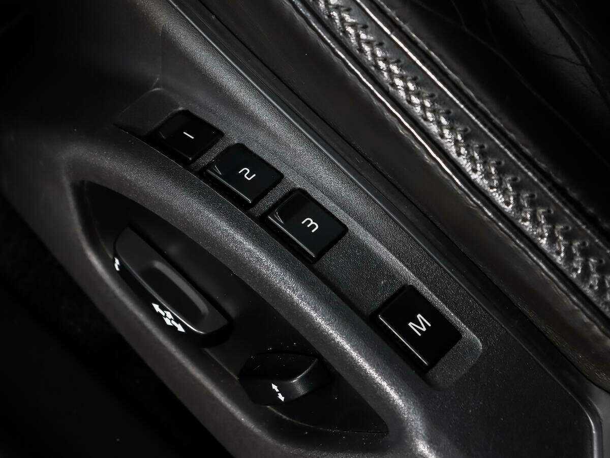 Volvo XC70 с пробегом — 2010 год. Фото: #10