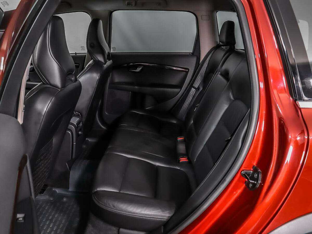 Volvo XC70 с пробегом — 2010 год. Фото: #12