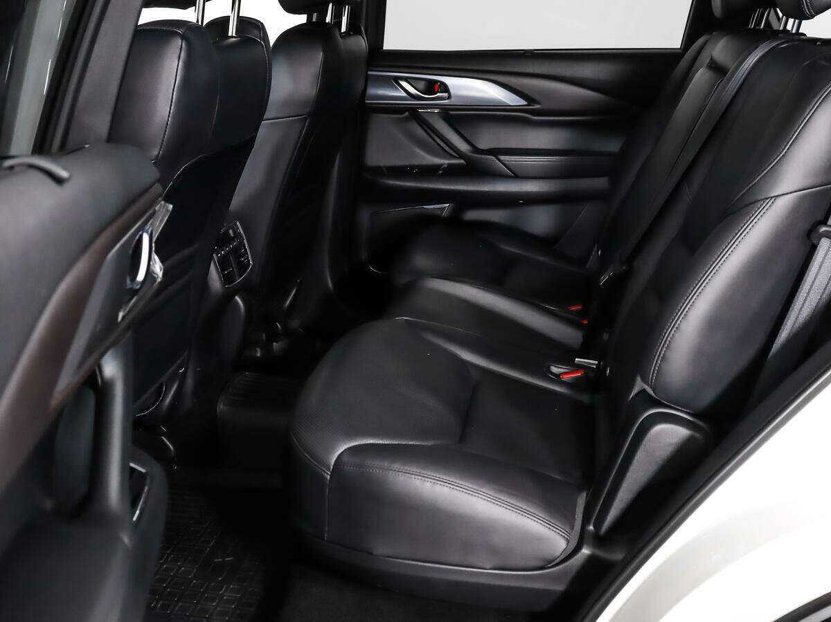 Mazda CX-9 с пробегом — 2017 год. Фото: #10