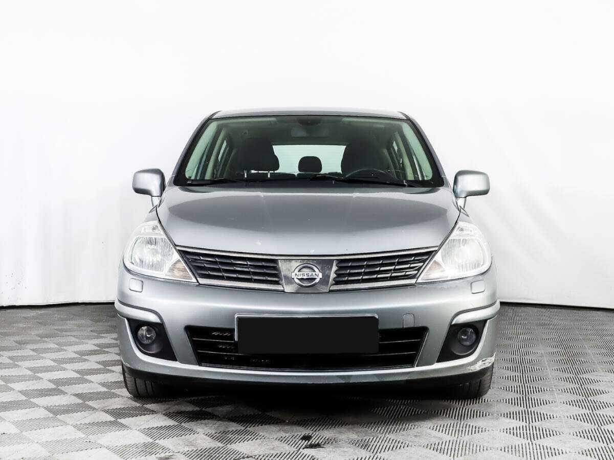 Nissan Tiida с пробегом — 2008 год. Фото: #1