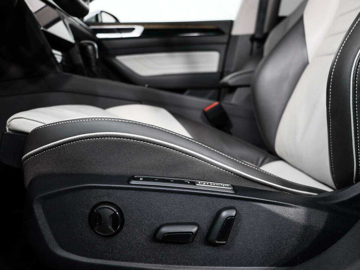 Volkswagen Arteon с пробегом — 2021 год. Фото: #9