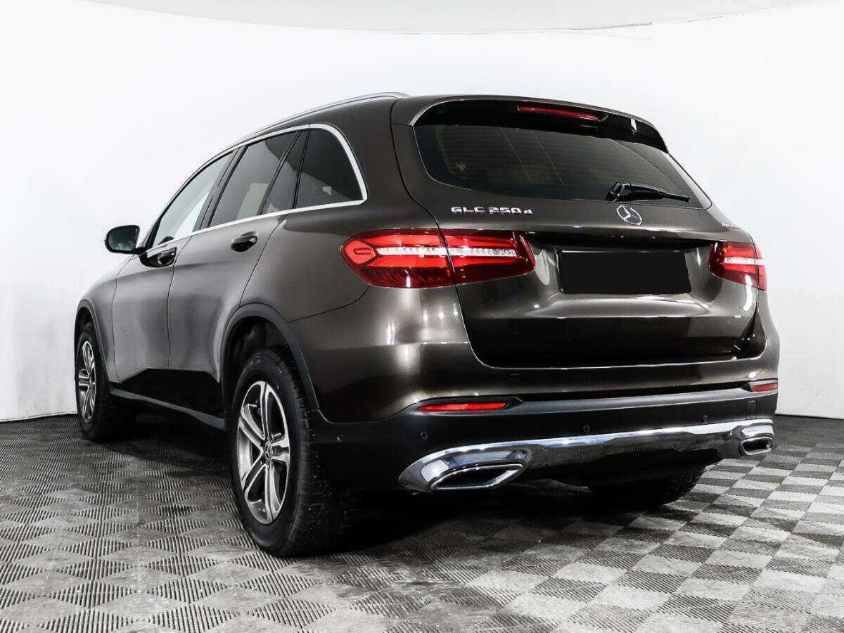 Mercedes-Benz GLC с пробегом — 2017 год. Фото: #6