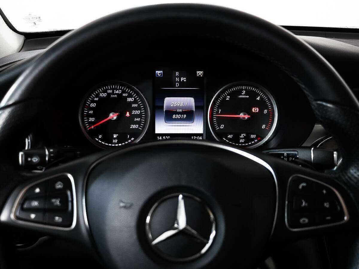 Mercedes-Benz GLC с пробегом — 2017 год. Фото: #17