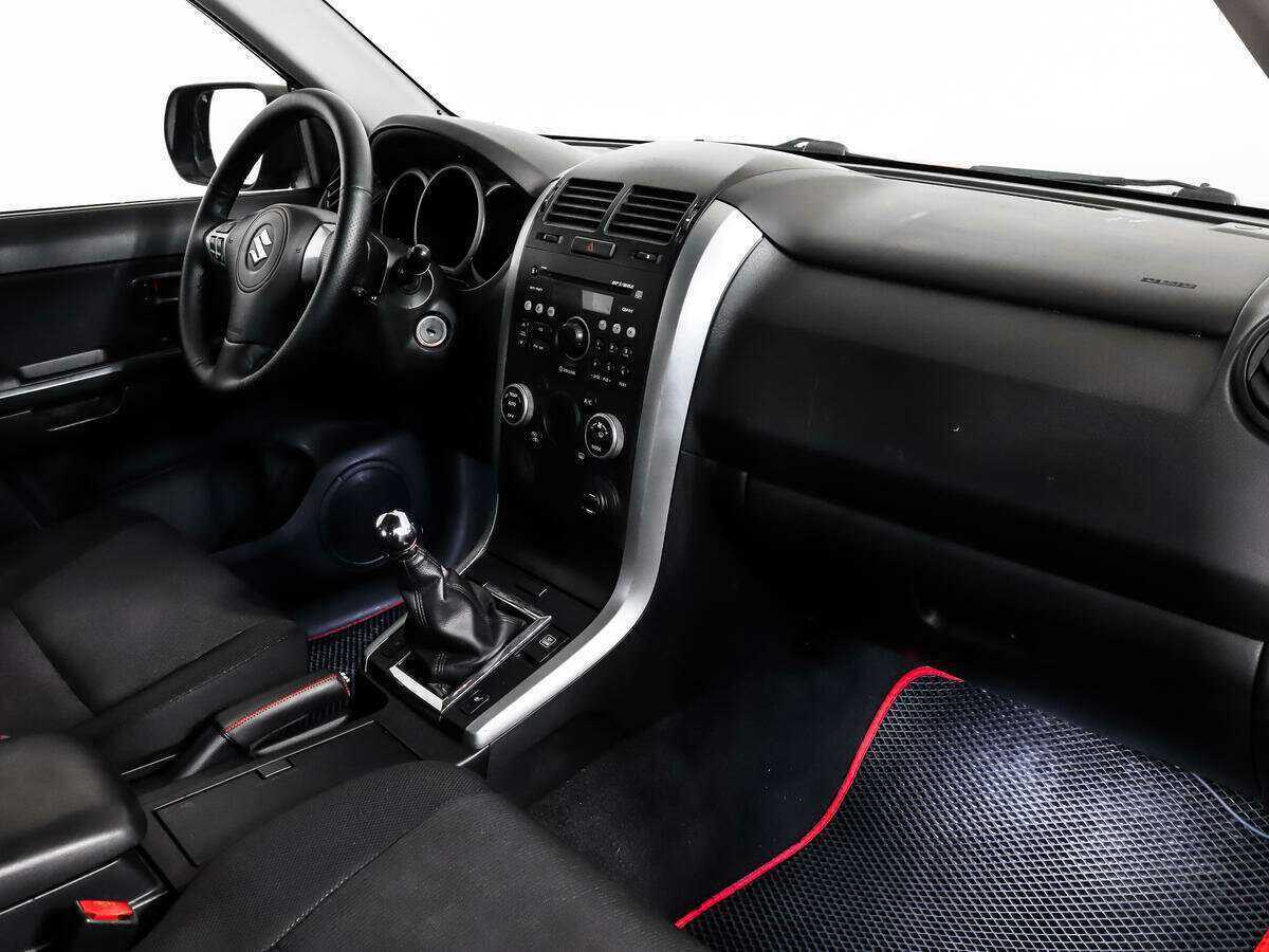 Suzuki Grand Vitara с пробегом — 2008 год. Фото: #10