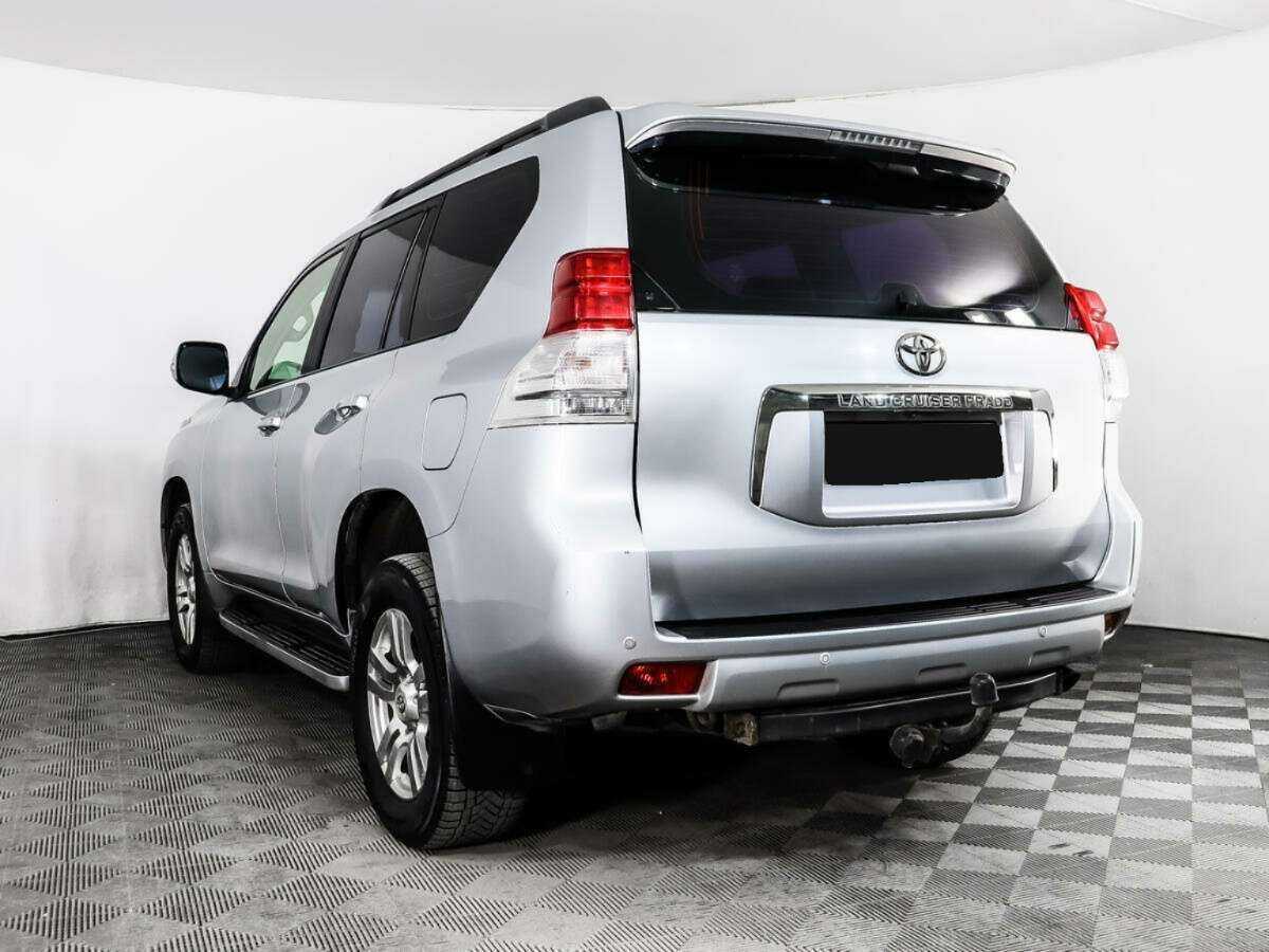 Toyota Land Cruiser Prado с пробегом — 2011 год. Фото: #6