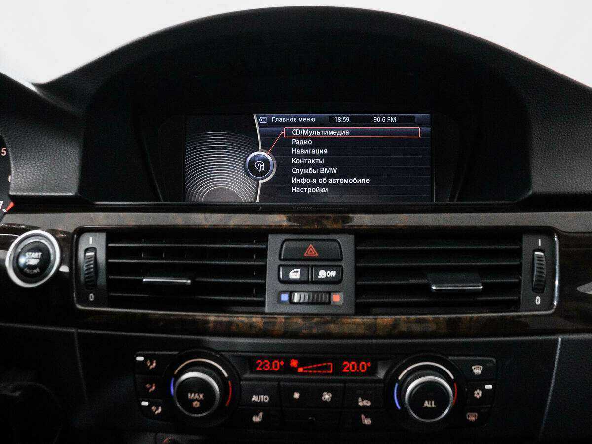 BMW 3 серии с пробегом — 2011 год. Фото: #14