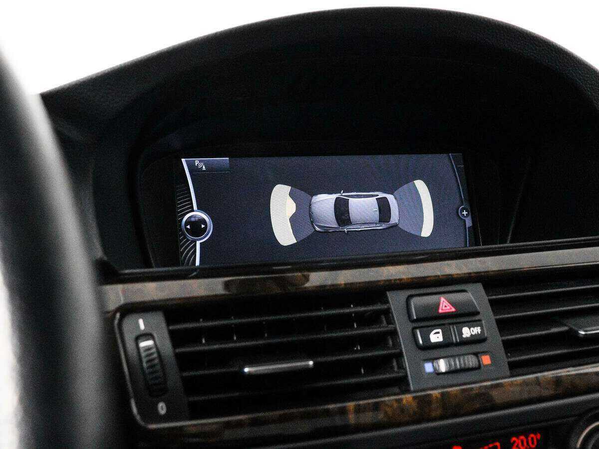 BMW 3 серии с пробегом — 2011 год. Фото: #16