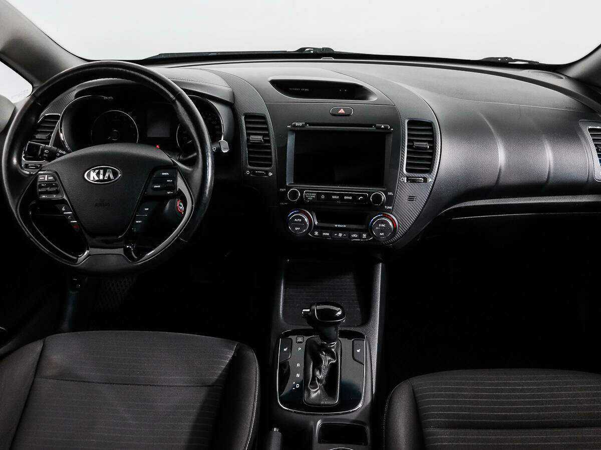 Kia Cerato с пробегом — 2017 год. Фото: #11