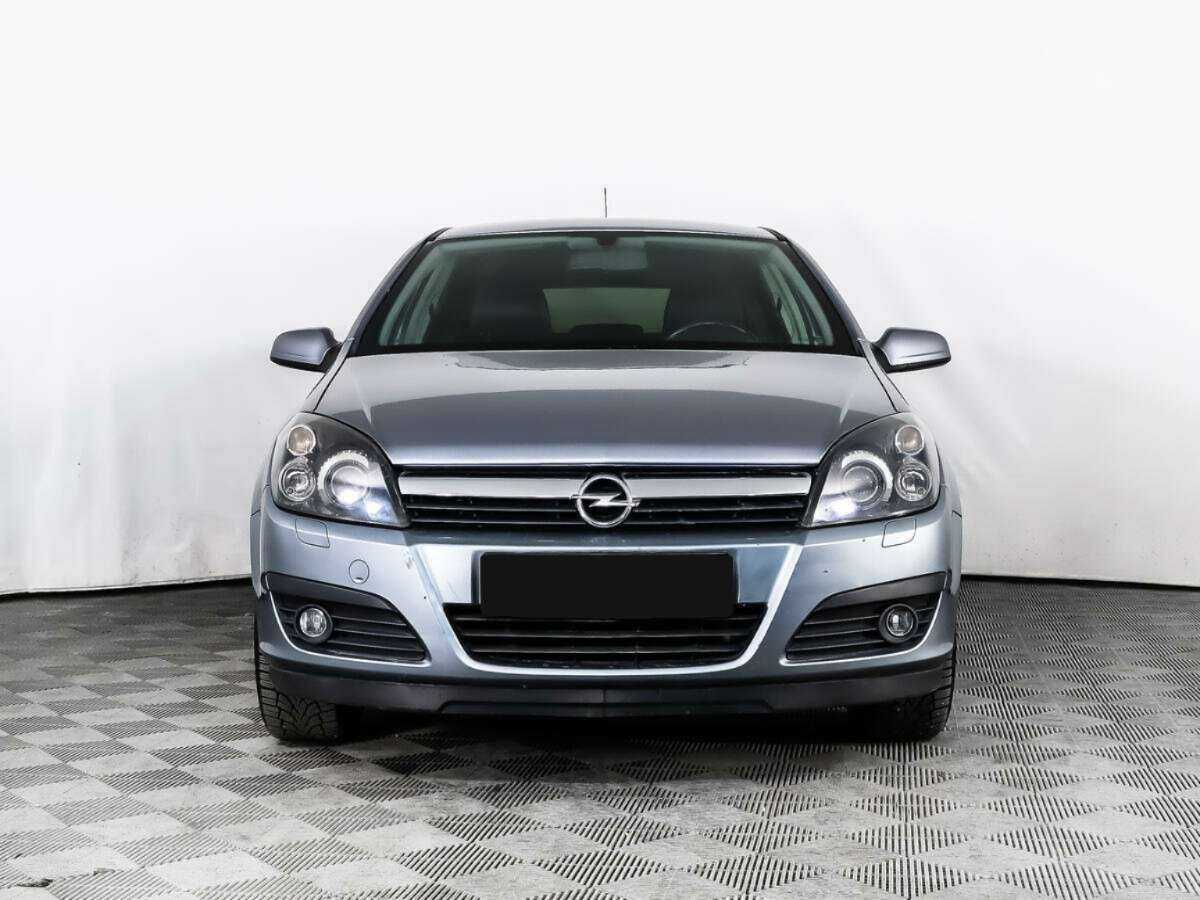 Opel Astra с пробегом — 2006 год. Фото: #1