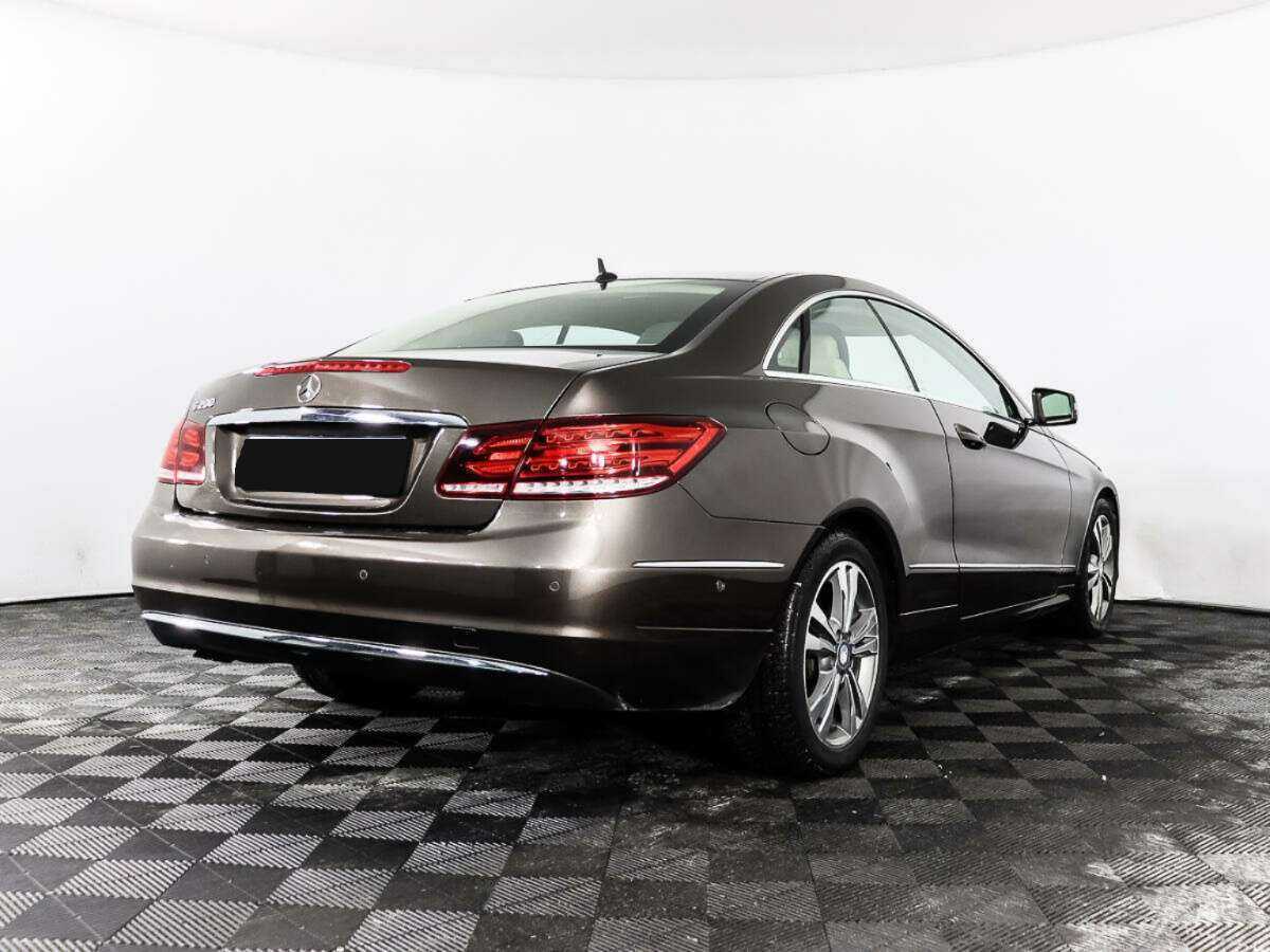 Mercedes-Benz E-Класс с пробегом — 2014 год. Фото: #4