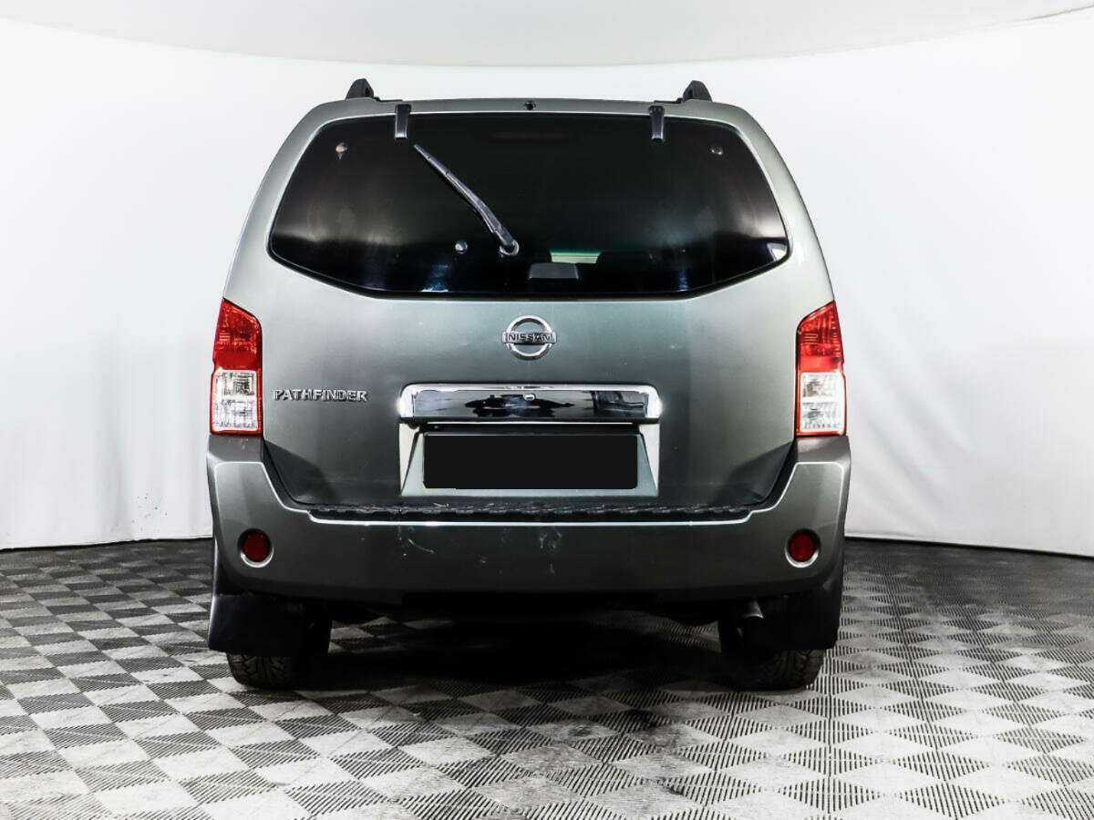 Nissan Pathfinder с пробегом — 2006 год. Фото: #5