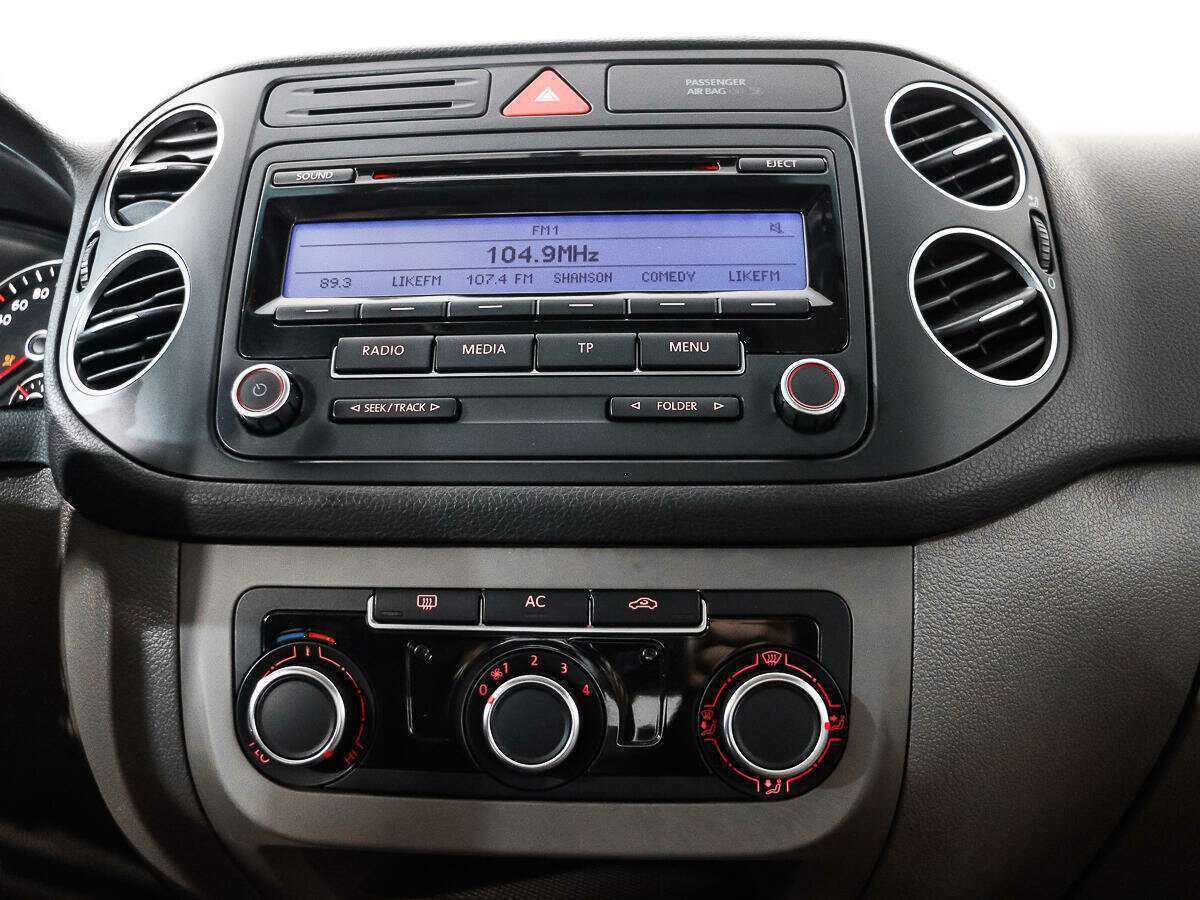 Volkswagen Golf Plus с пробегом — 2011 год. Фото: #12