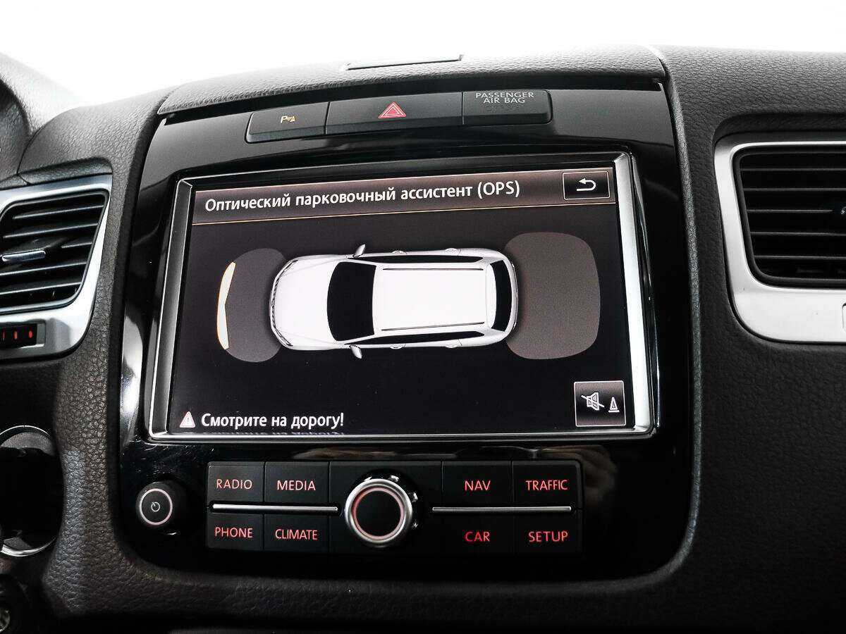 Volkswagen Touareg с пробегом — 2011 год. Фото: #16