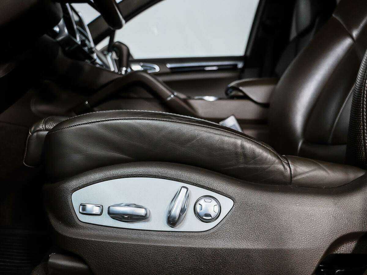 Porsche Cayenne с пробегом — 2016 год. Фото: #9