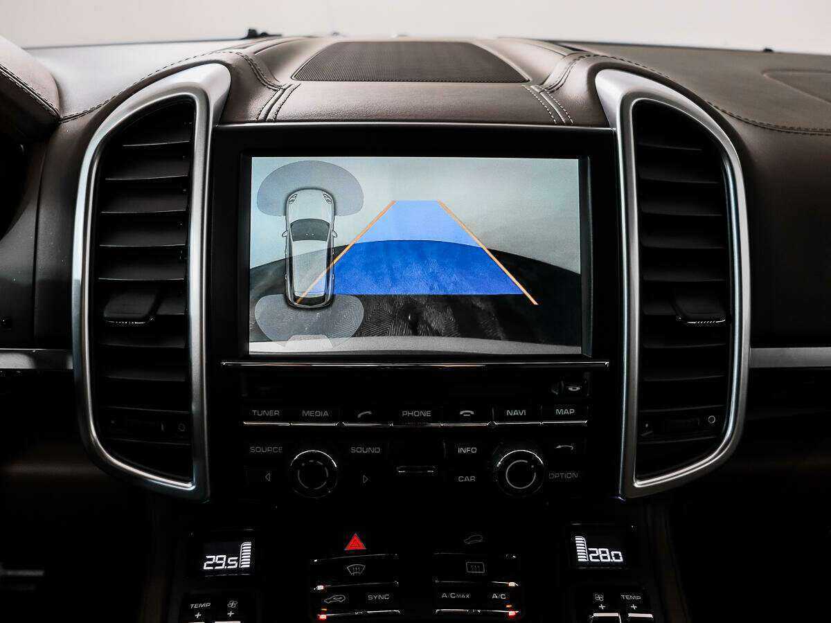 Porsche Cayenne с пробегом — 2016 год. Фото: #16