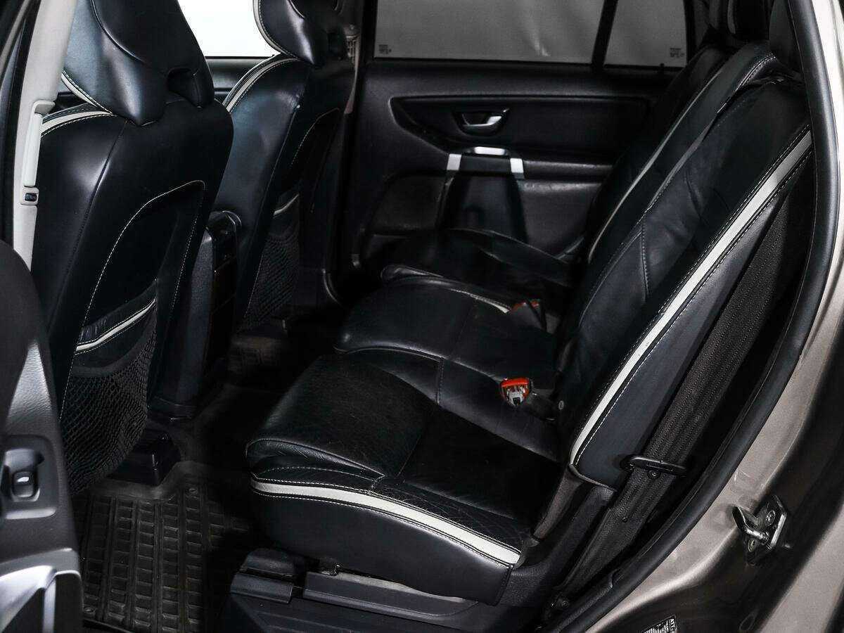 Volvo XC90 с пробегом — 2008 год. Фото: #10