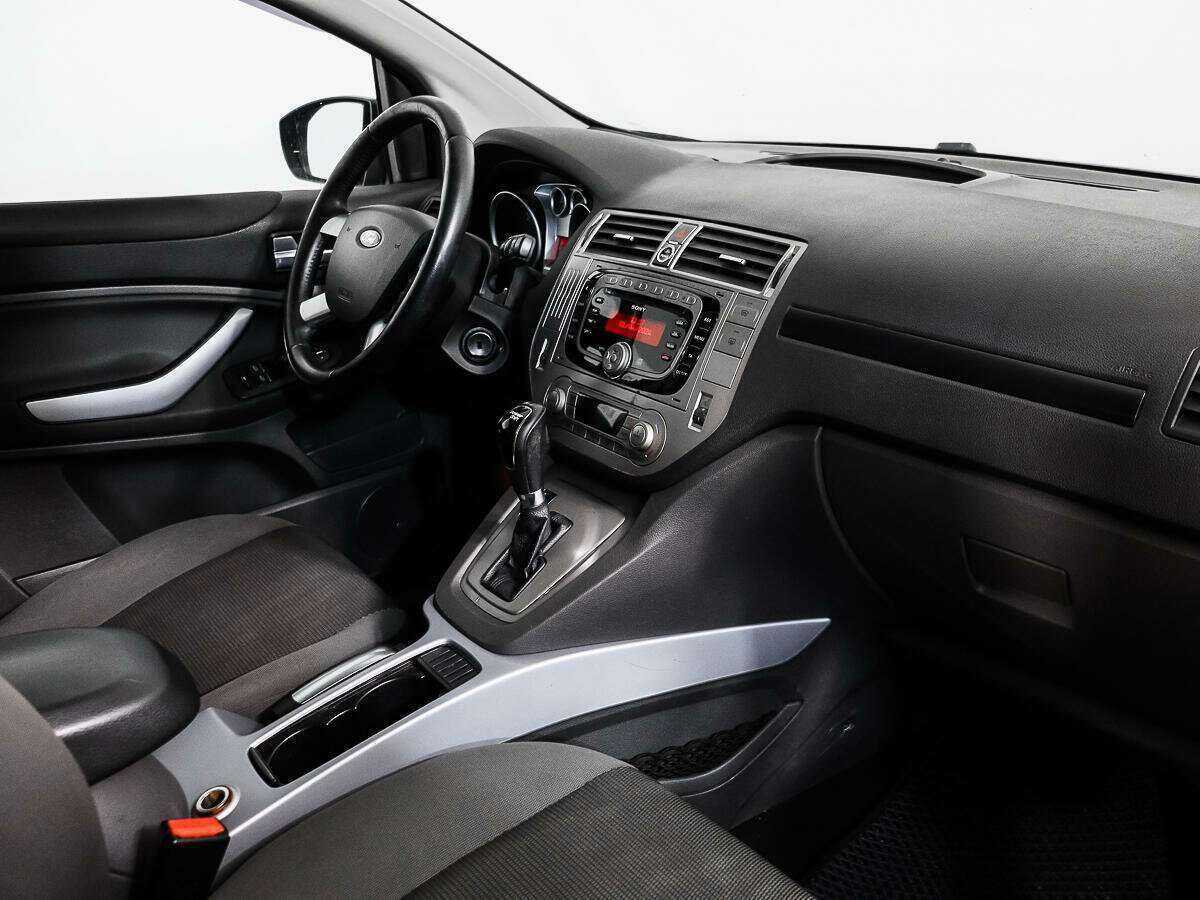 Ford Kuga с пробегом — 2011 год. Фото: #10