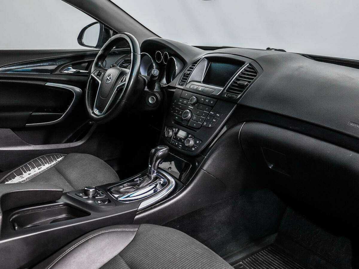 Opel Insignia с пробегом — 2009 год. Фото: #11