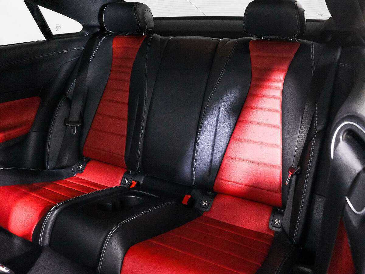 Mercedes-Benz E-Класс с пробегом — 2017 год. Фото: #9