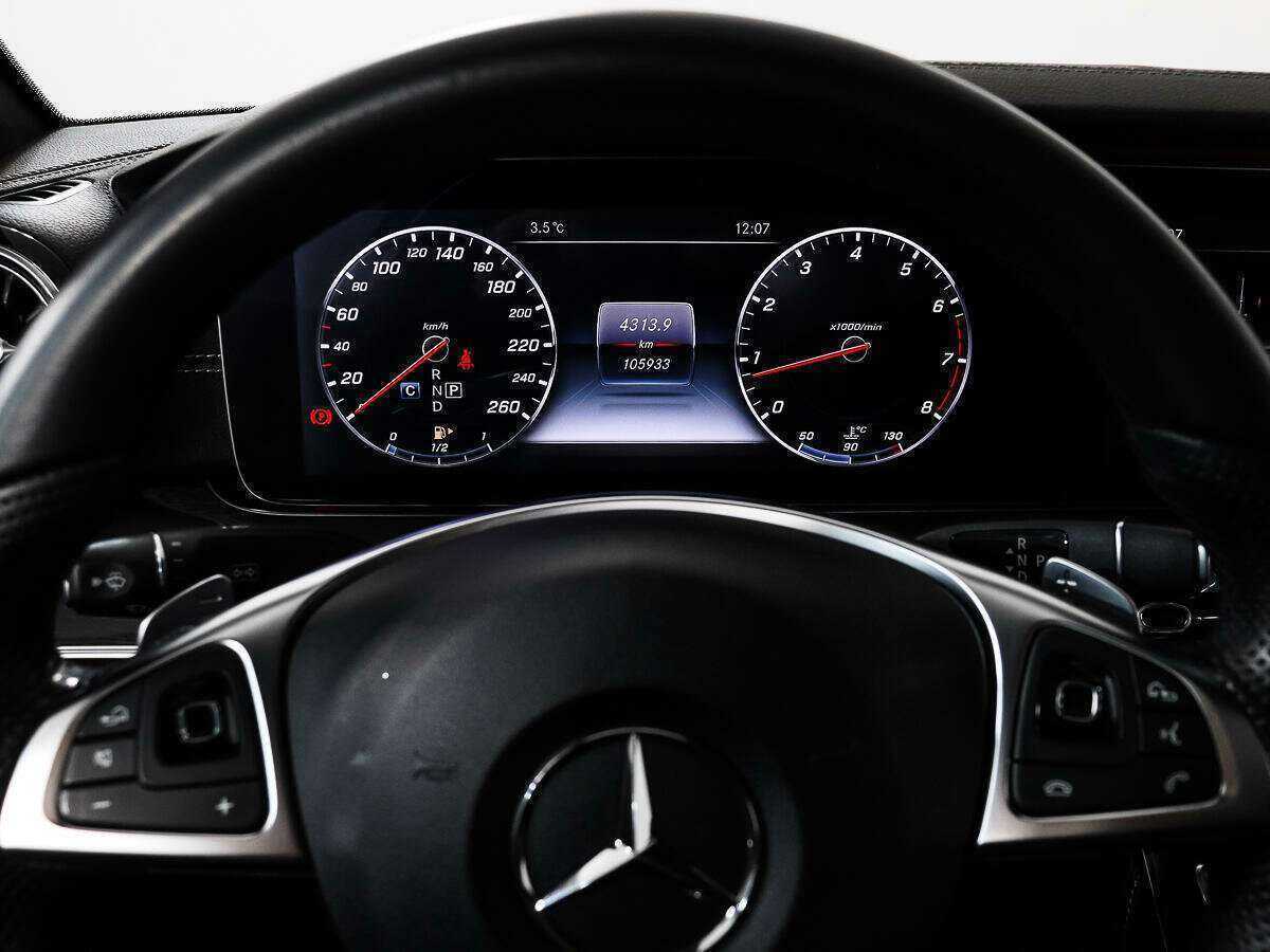 Mercedes-Benz E-Класс с пробегом — 2017 год. Фото: #18