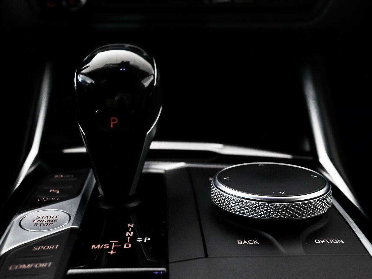 BMW 3 серии с пробегом — 2020 год. Фото: #16