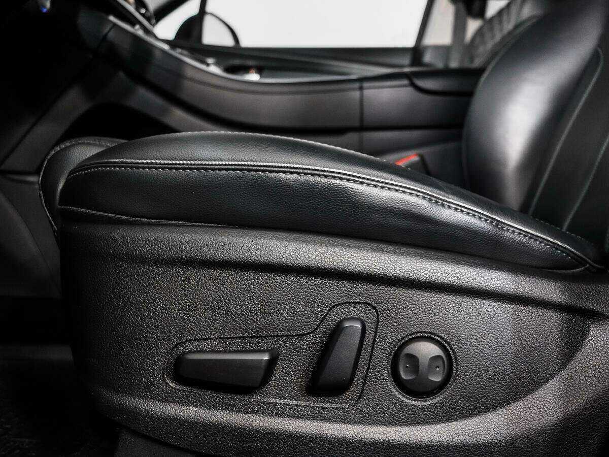 Hyundai Santa Fe с пробегом — 2021 год. Фото: #9