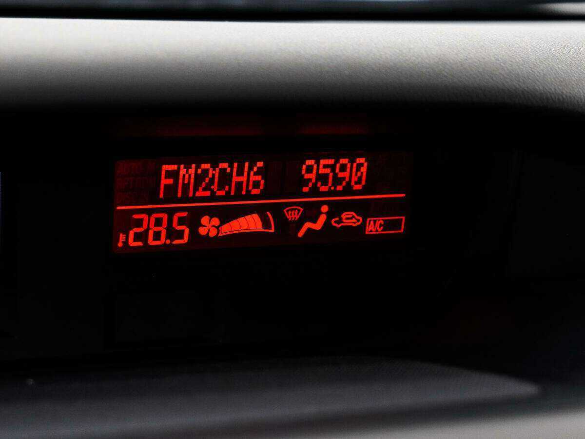 Mazda CX-7 с пробегом — 2010 год. Фото: #14