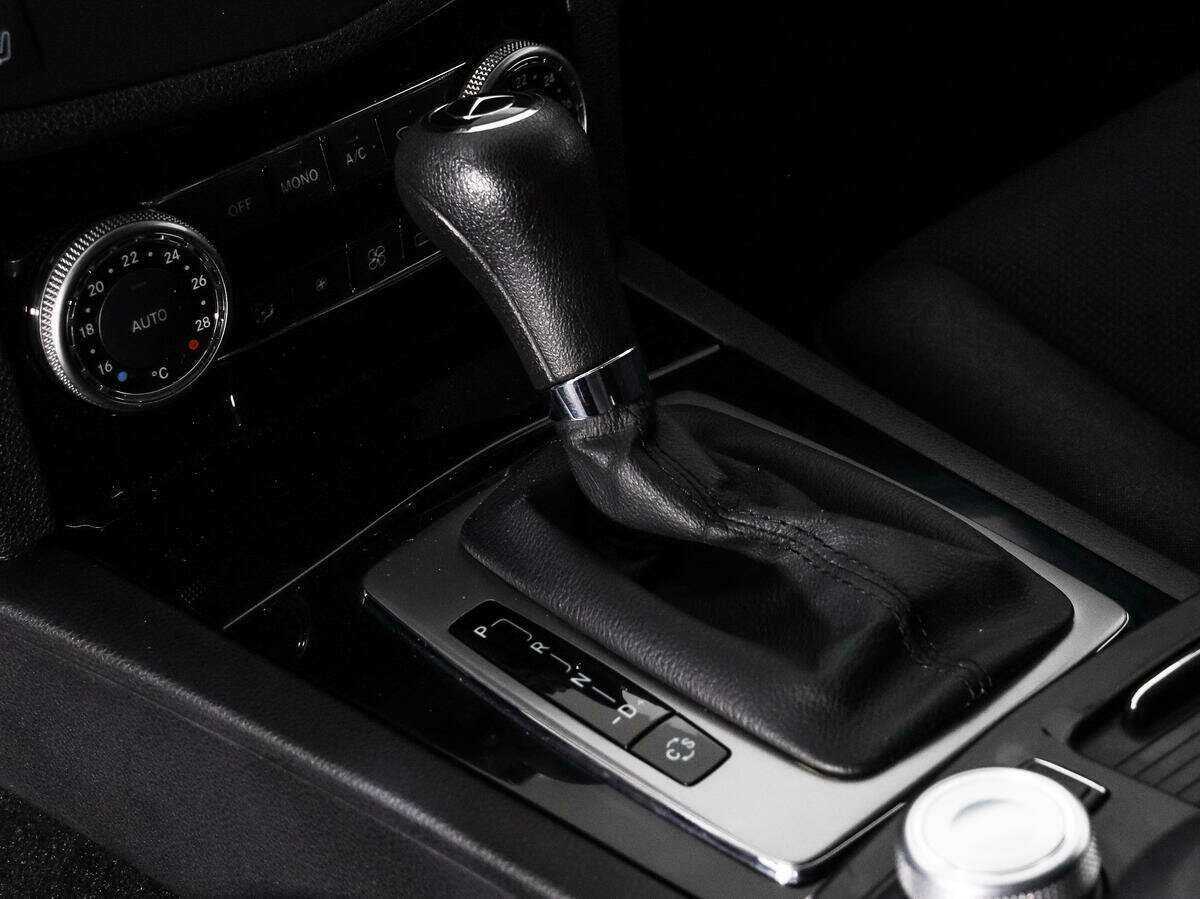 Mercedes-Benz C-Класс с пробегом — 2008 год. Фото: #9