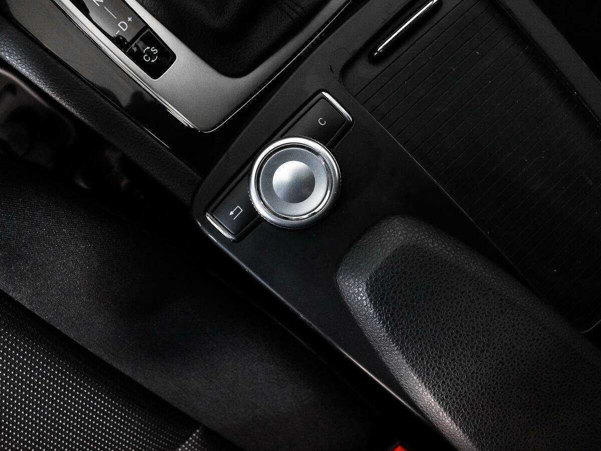 Mercedes-Benz C-Класс с пробегом — 2008 год. Фото: #10