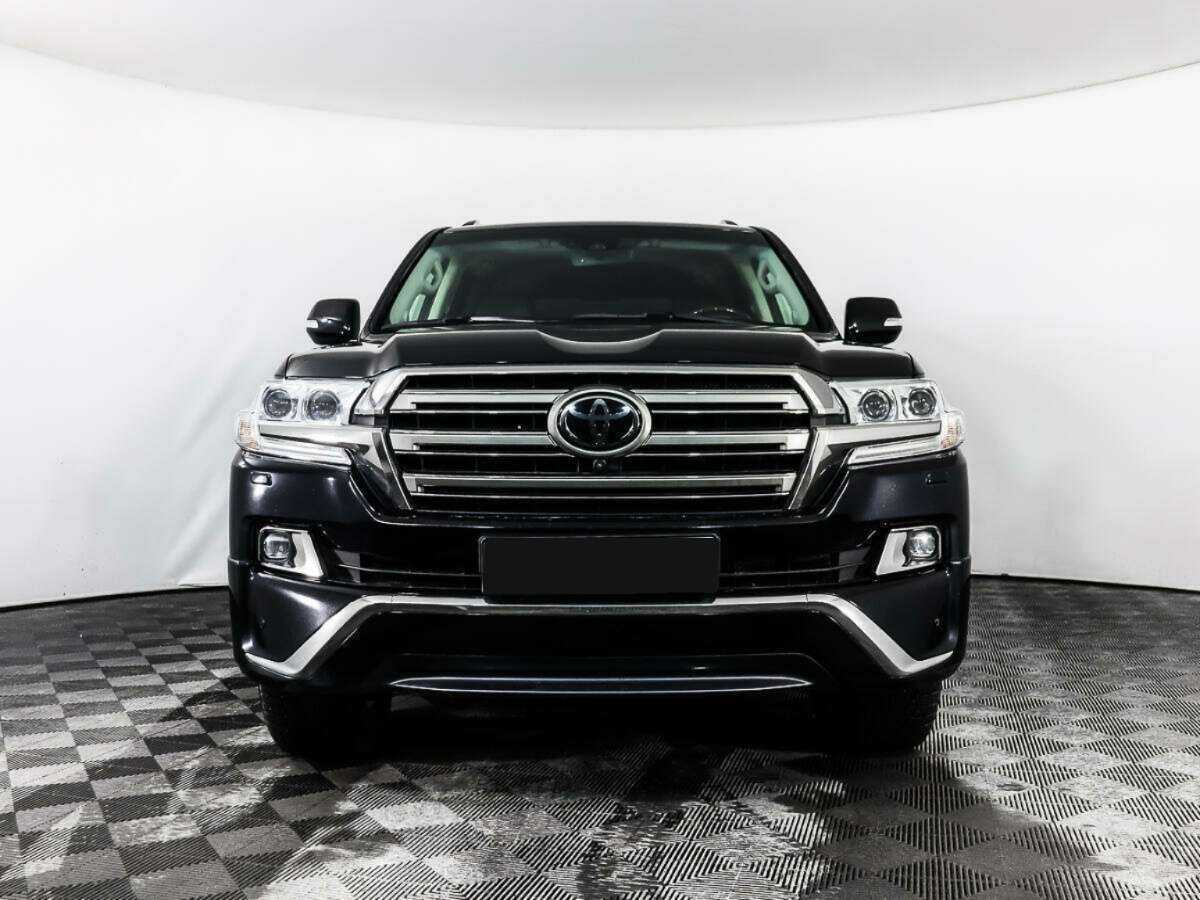 Toyota Land Cruiser с пробегом — 2016 год. Фото: #1