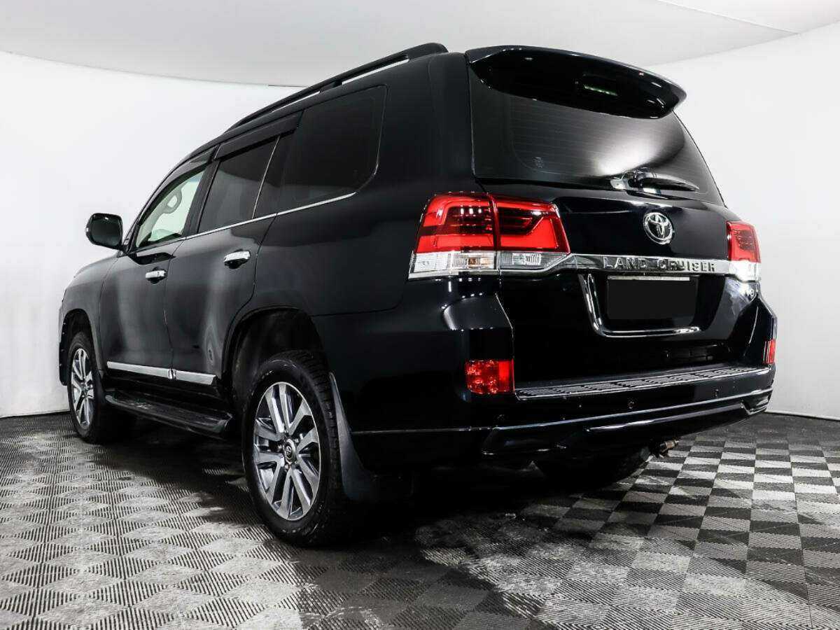 Toyota Land Cruiser с пробегом — 2016 год. Фото: #6