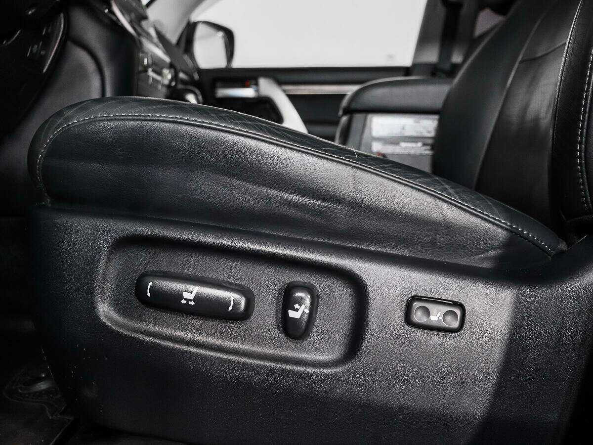 Toyota Land Cruiser с пробегом — 2016 год. Фото: #9
