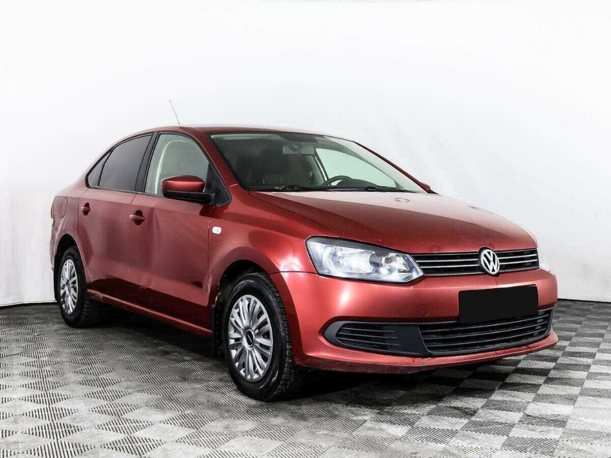 Volkswagen Polo с пробегом — 2011 год. Фото: #2