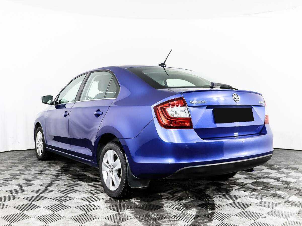 Skoda Rapid с пробегом — 2017 год. Фото: #6