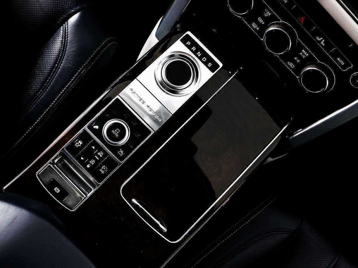 Land Rover Range Rover с пробегом — 2013 год. Фото: #10