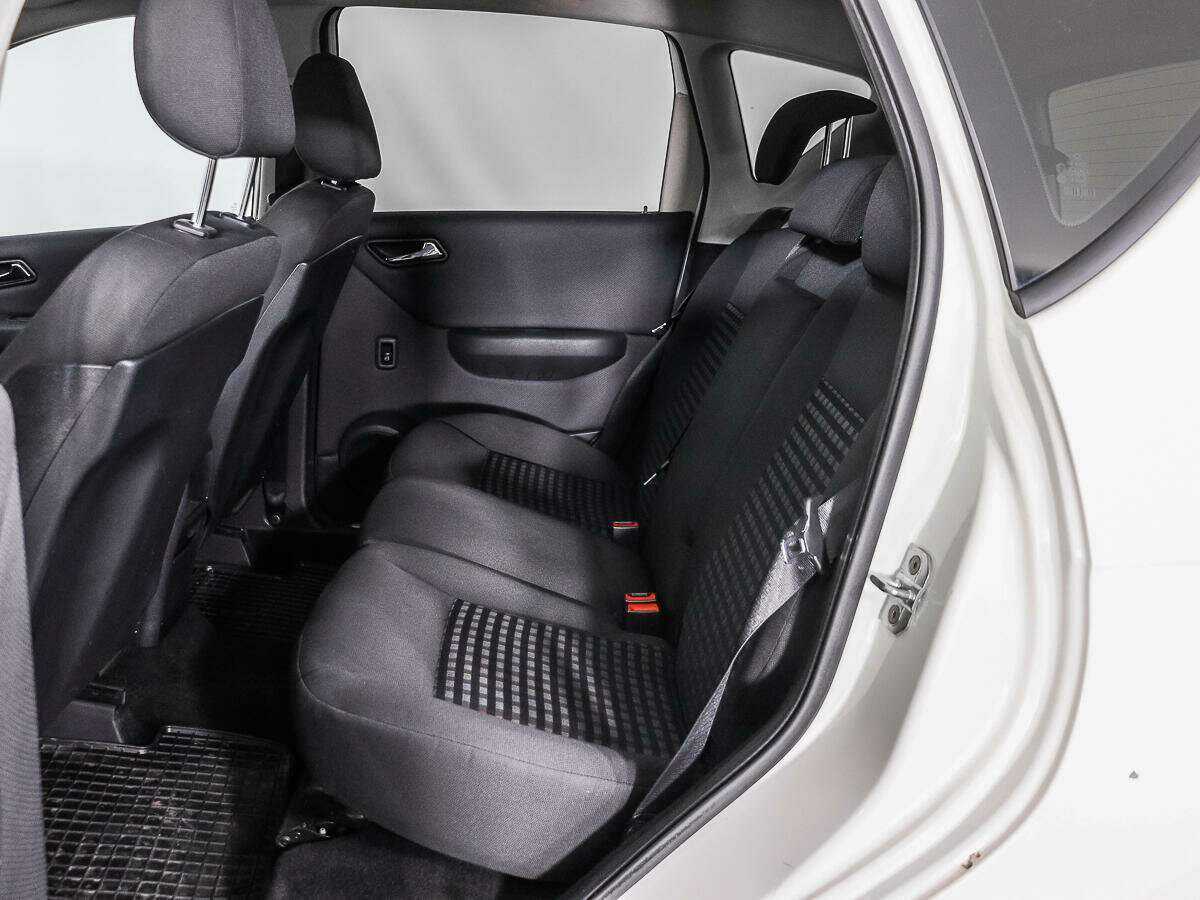 Mercedes-Benz A-Класс с пробегом — 2010 год. Фото: #9