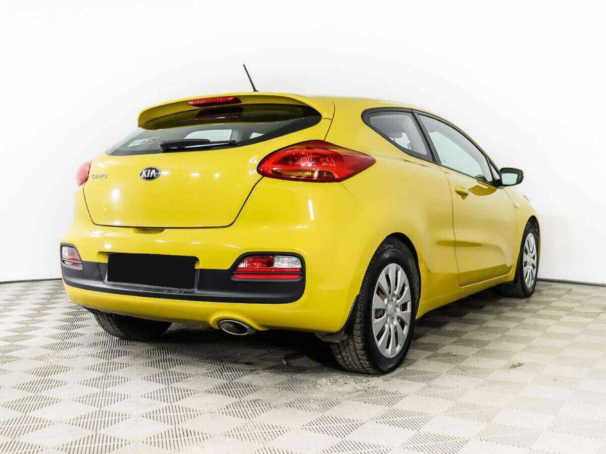 Kia Ceed с пробегом — 2015 год. Фото: #4