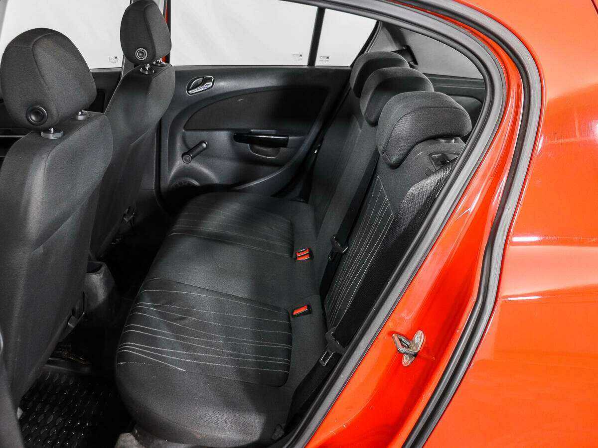 Opel Corsa с пробегом — 2008 год. Фото: #9