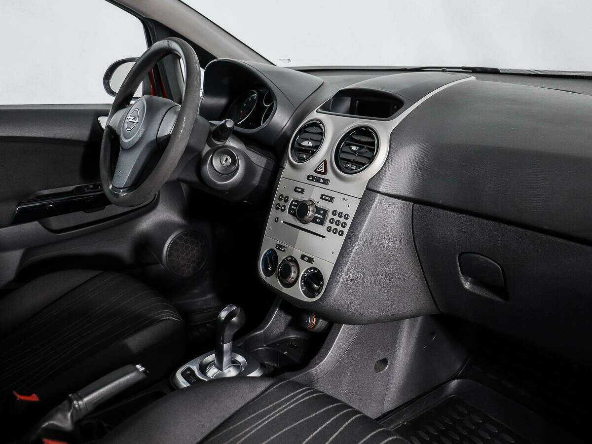 Opel Corsa с пробегом — 2008 год. Фото: #10